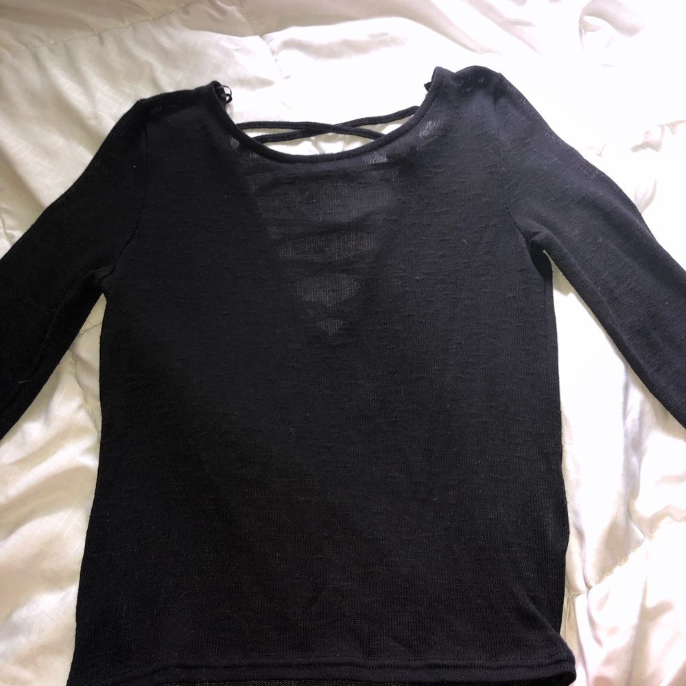 Black H&M shirt